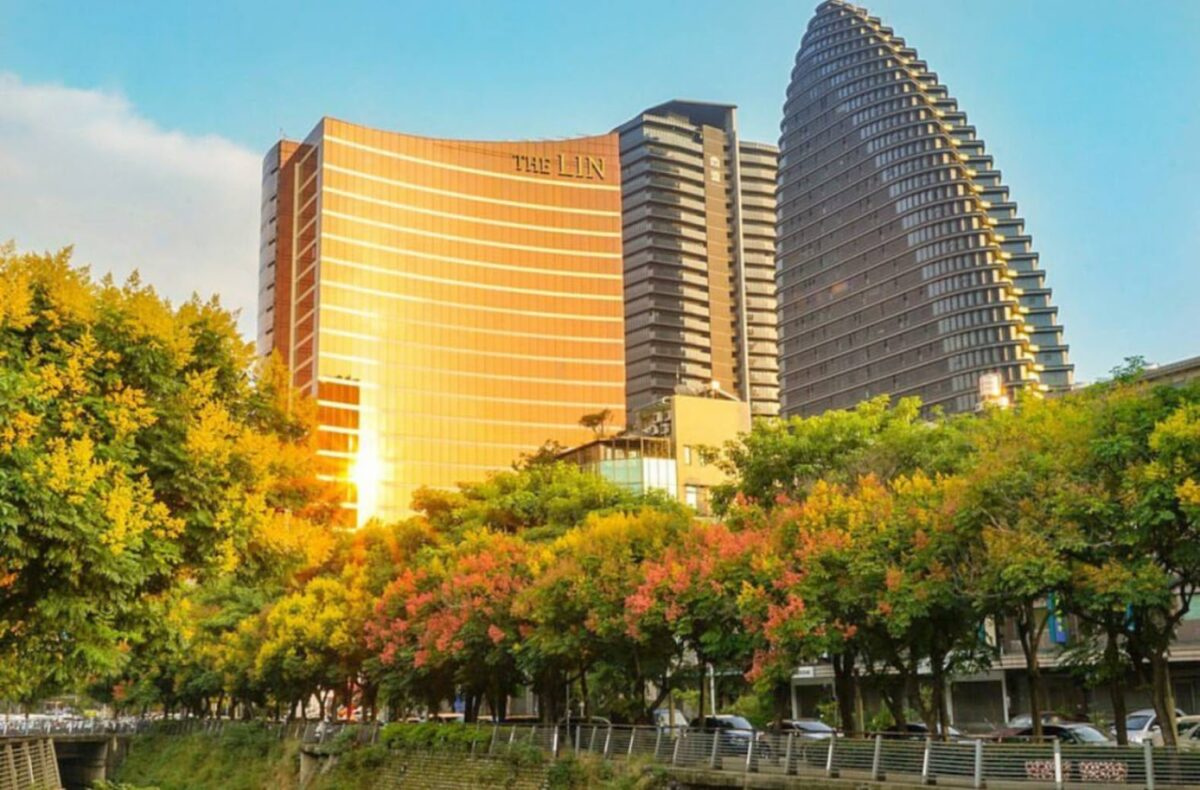 林酒店氣派外觀