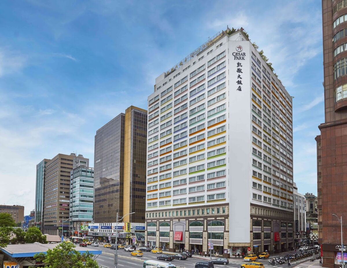 台北凱撒大飯店外觀與大廳
