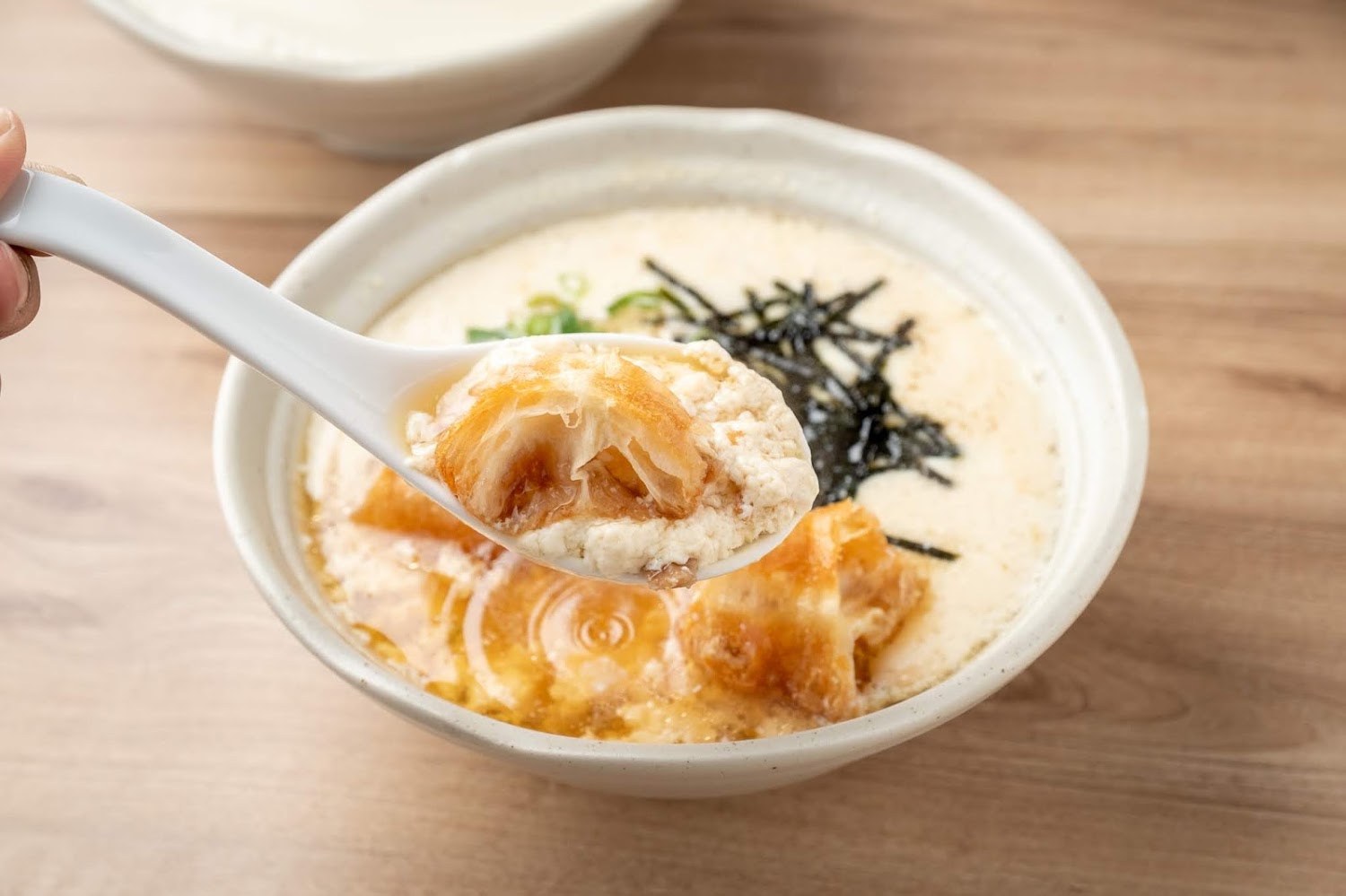 豐盛的豆漿店餐點擺盤