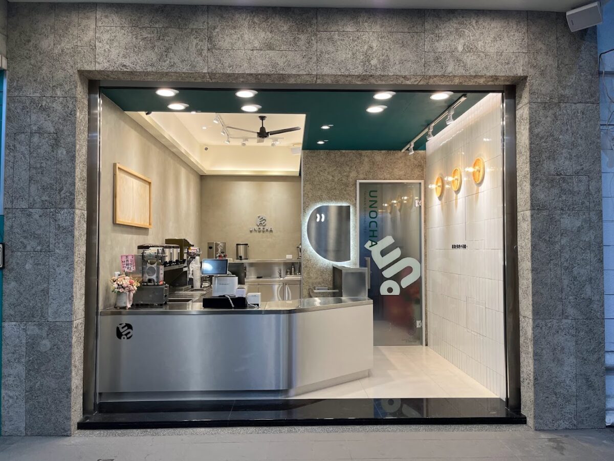 烏弄台南崇學店店面