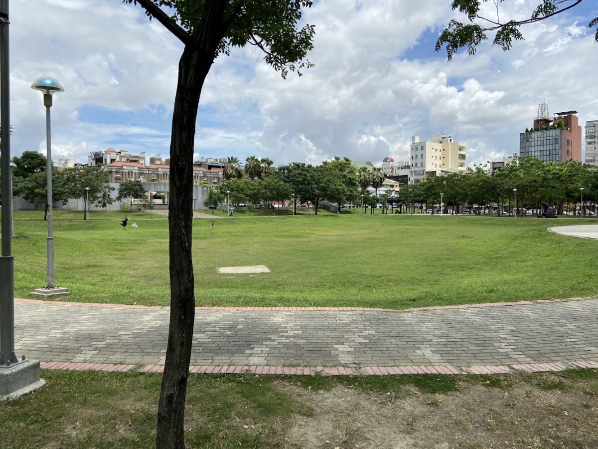 文化公園青蛙遊樂場