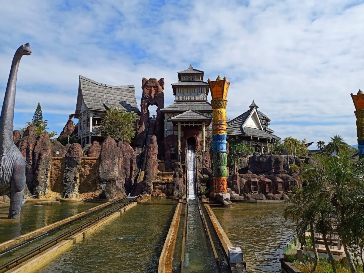 六福村主題遊樂園