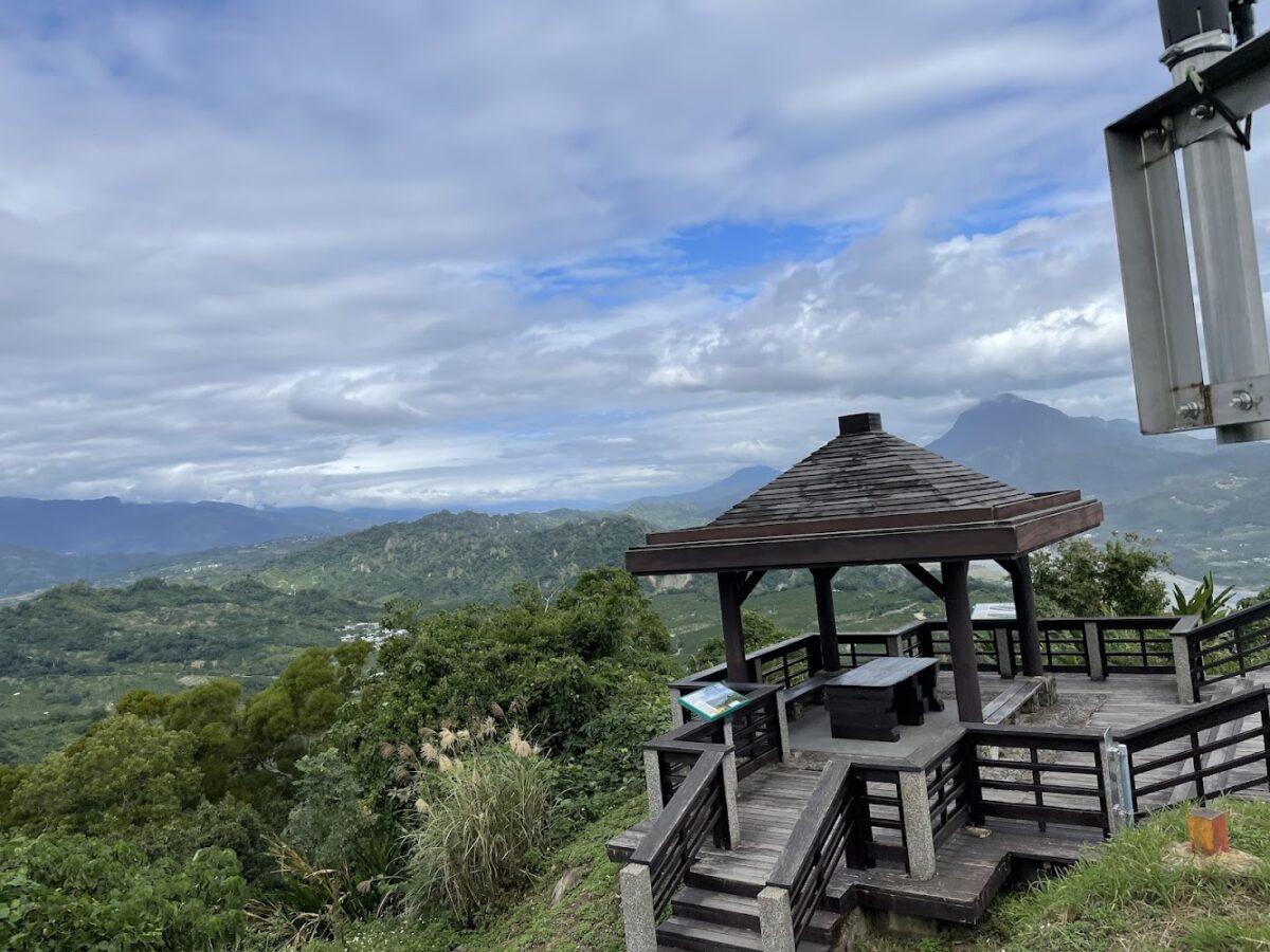 頂岩灣四格山觀景台