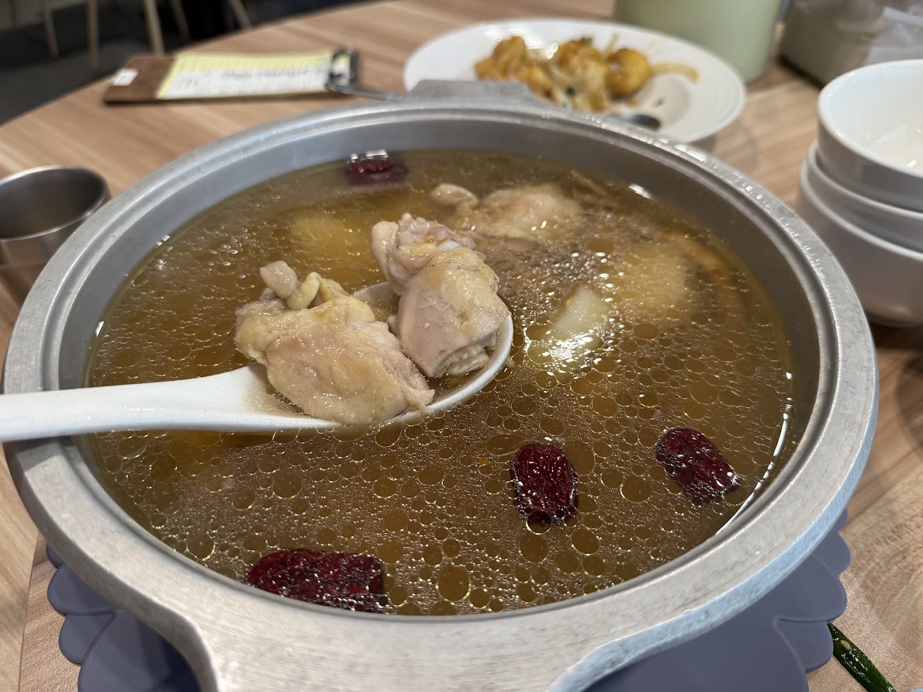 花娘小館雞湯