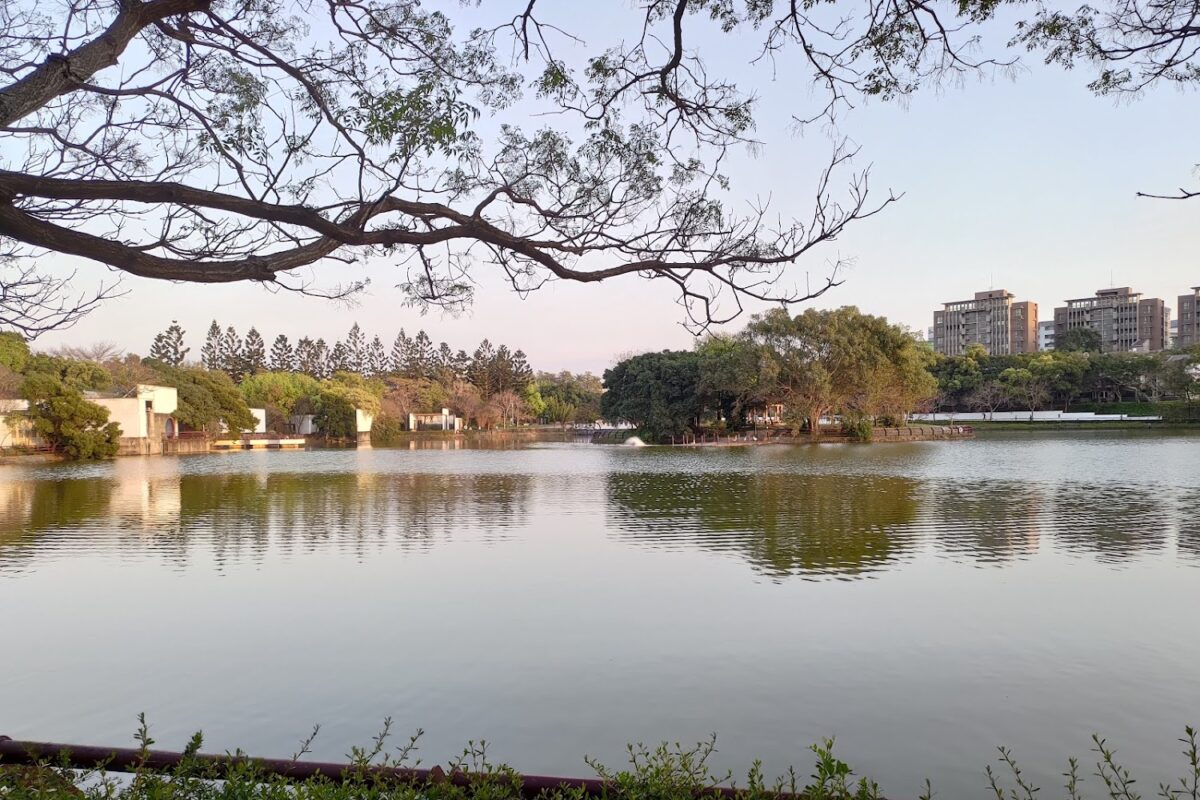 靜心湖中式庭園