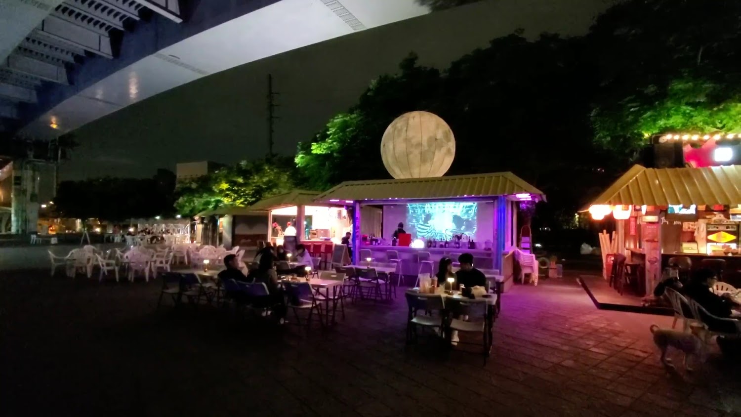公館水岸廣場