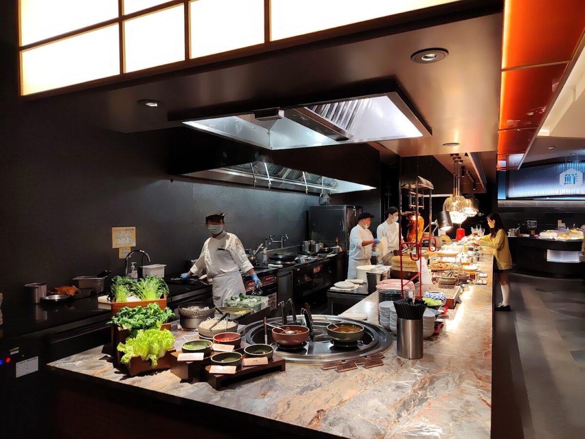 島語自助餐廳外觀與氛圍