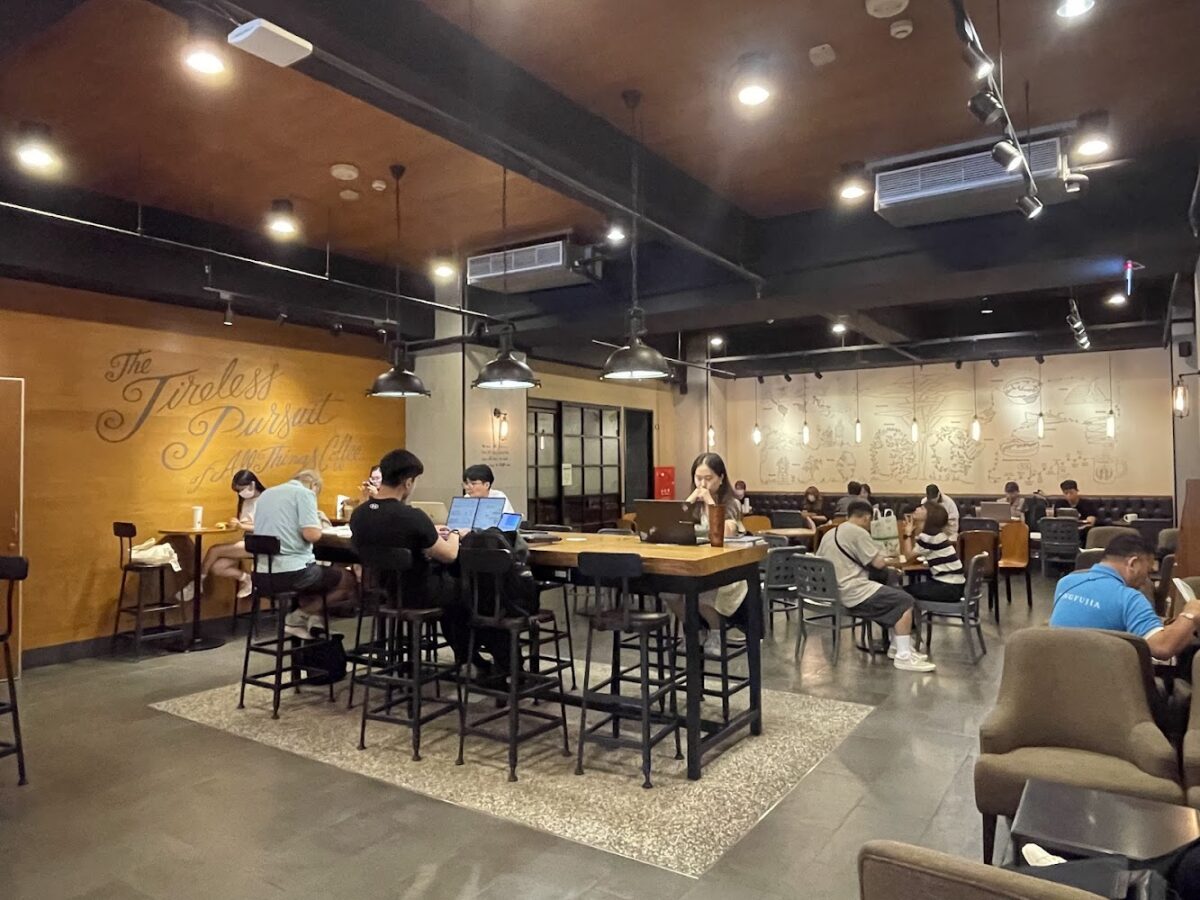 星巴克 台南西門門市