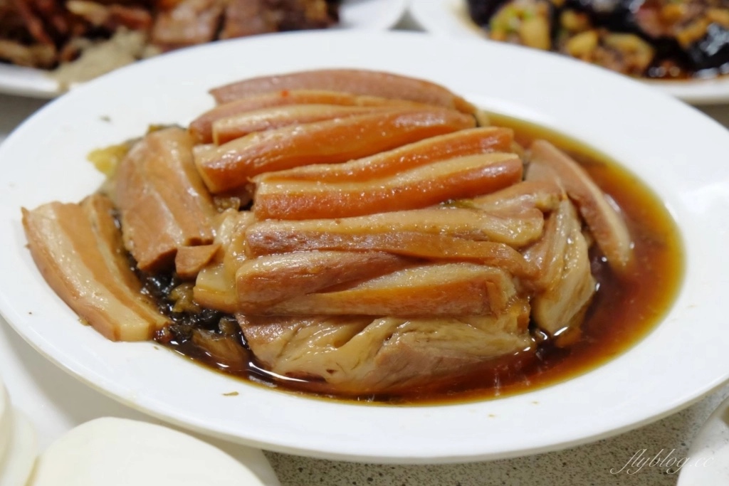 令人垂涎的梅干扣肉