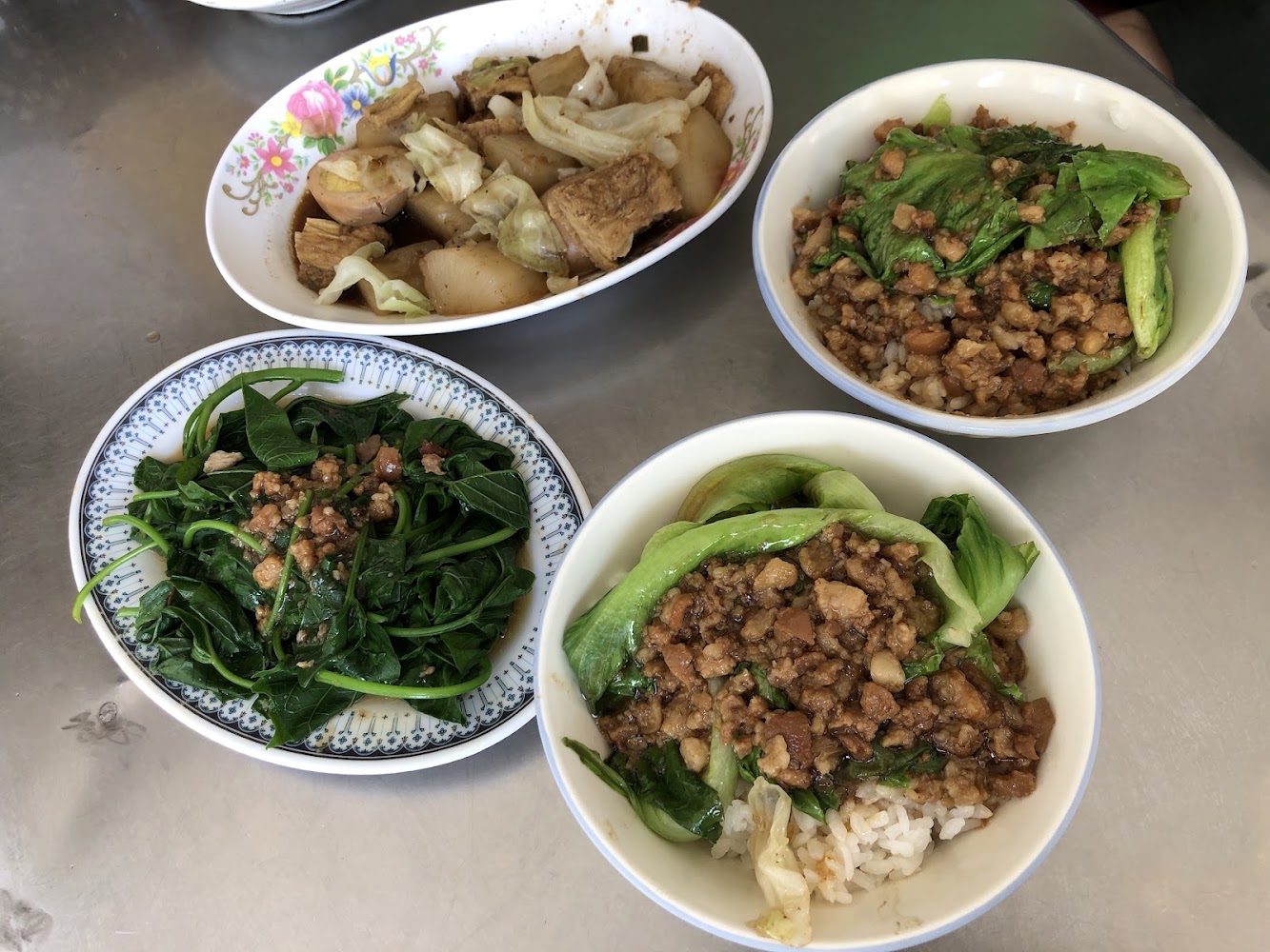 台南中西區紅燒排骨麵