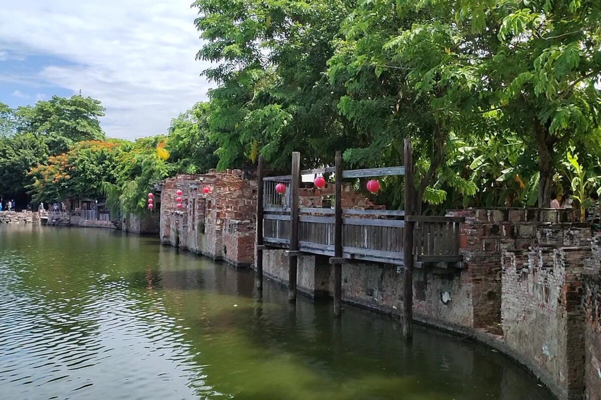 老塘湖藝術村湖景