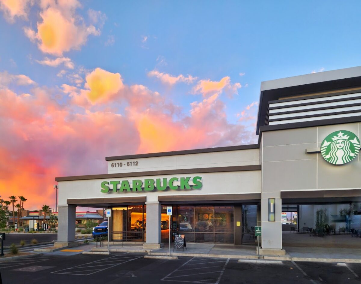 Starbucks 現代化門市