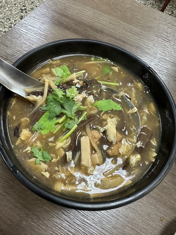 料多味美的酸辣湯