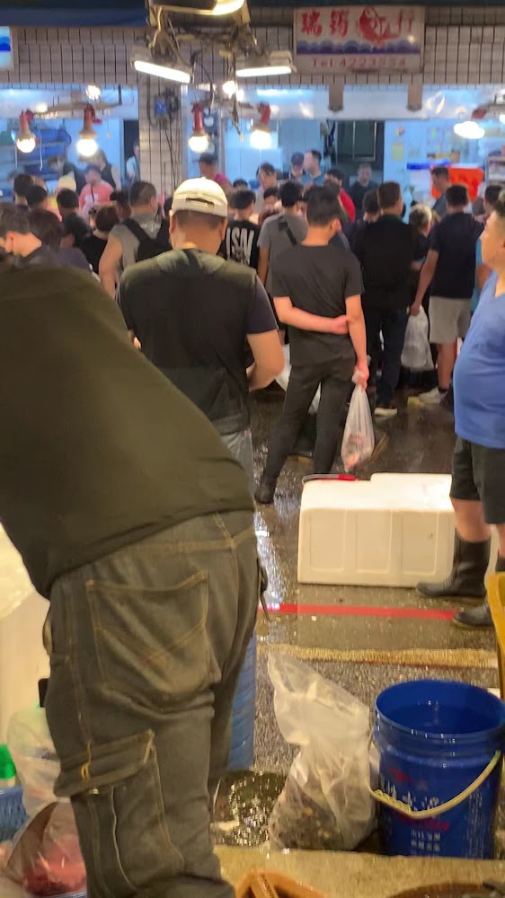 行動生魚片深夜料理