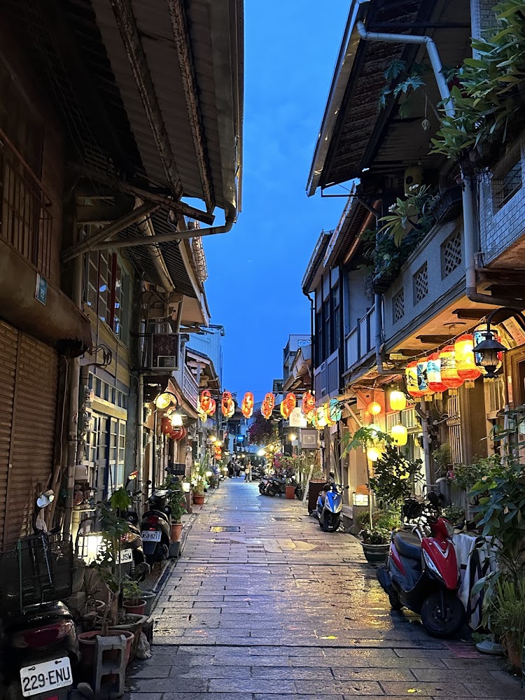 神農街夜晚燈籠景象