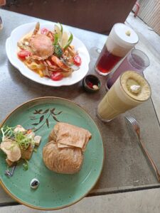 台中推薦美食｜台中推薦美食2025》昨日花卷 Offer Oh 跨界好食，SOGO商圈必吃創意料理
