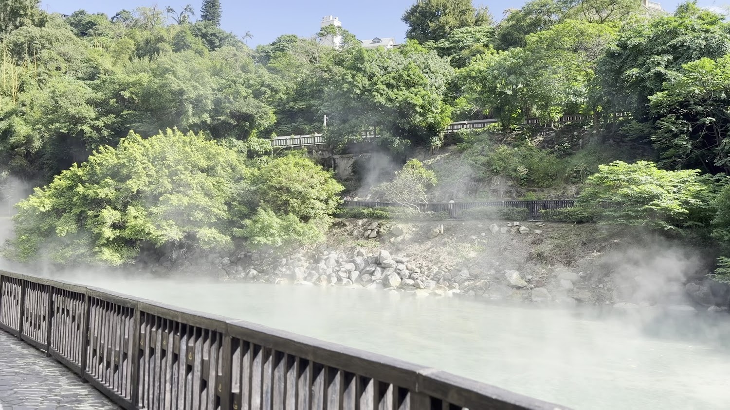 地熱谷｜地熱谷 2025 旅遊攻略：探訪北投如仙境般的青磺泉之源與環湖步道
