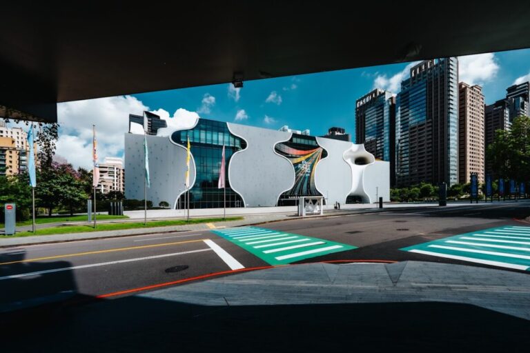 台中景點｜台中景點推薦 2025：精選 7 個必訪熱門勝地，一日遊懶人包一次看