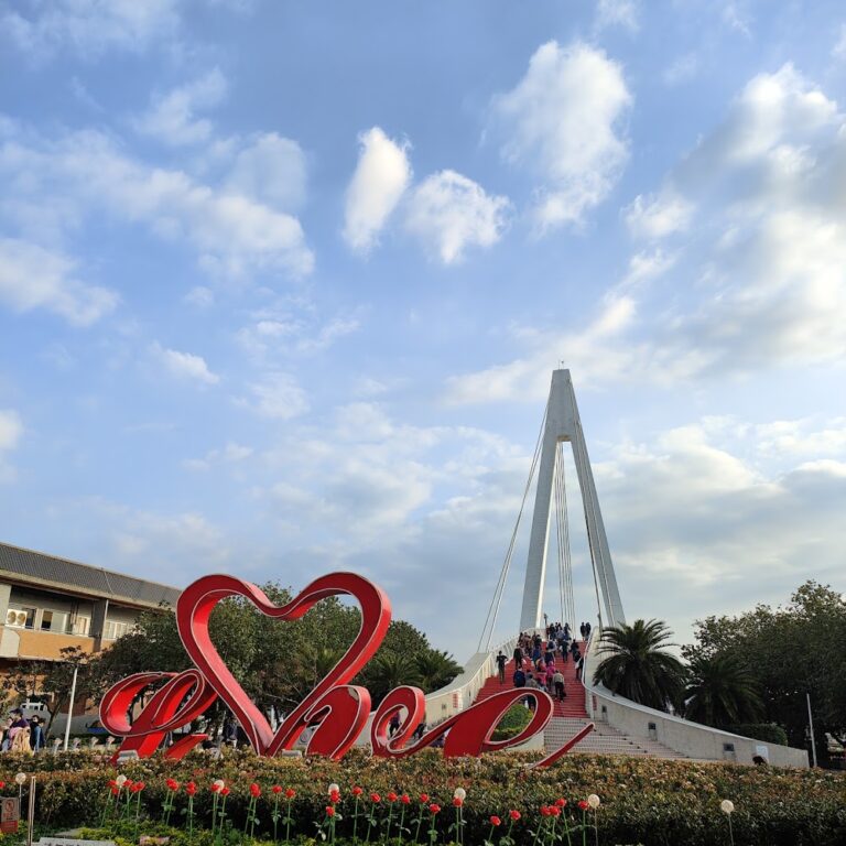 淡水景點｜2025淡水景點推薦：嚴選 8 個必訪浪漫落日、歷史古蹟與老街美食全攻略