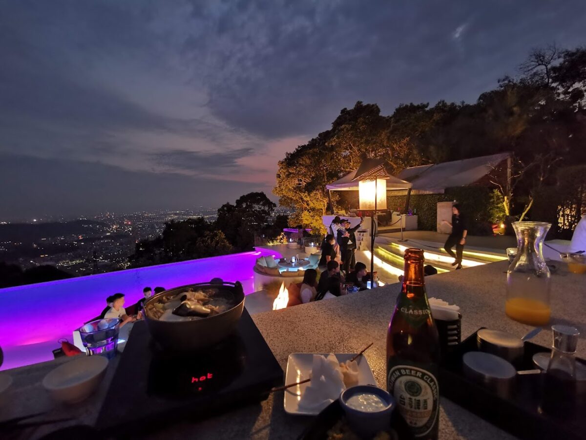 陽明山餐廳｜陽明山餐廳推薦：2025嚴選7間必吃夜景景觀、老宅咖啡與人氣土雞