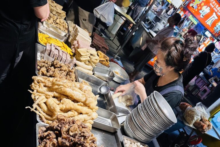 武聖夜市必吃｜武聖夜市必吃美食推薦 2025：在地人帶路 4 間老攤位攻略與免費停車資訊