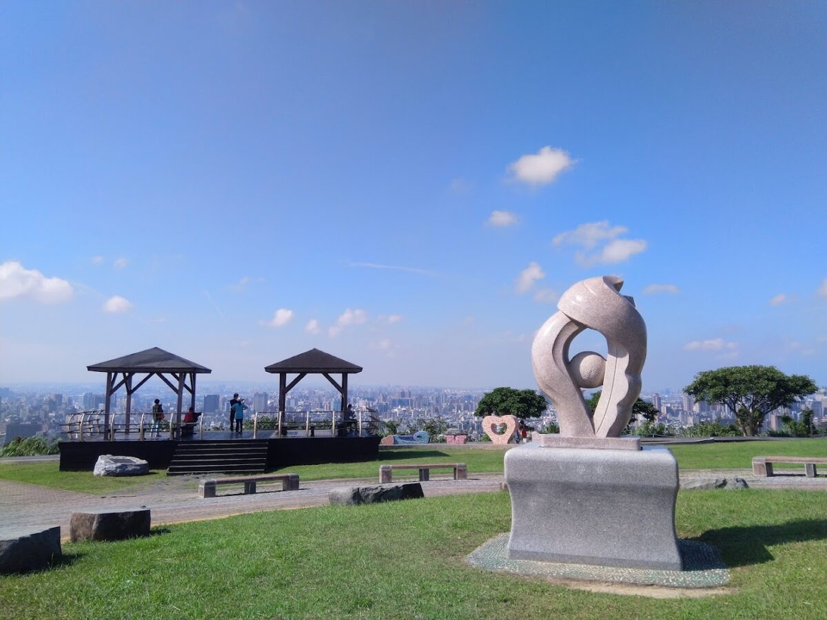 桃園景點｜桃園景點2025精選｜8個必去打卡點！從老街美食、親子公園到絕美祕境瀑布