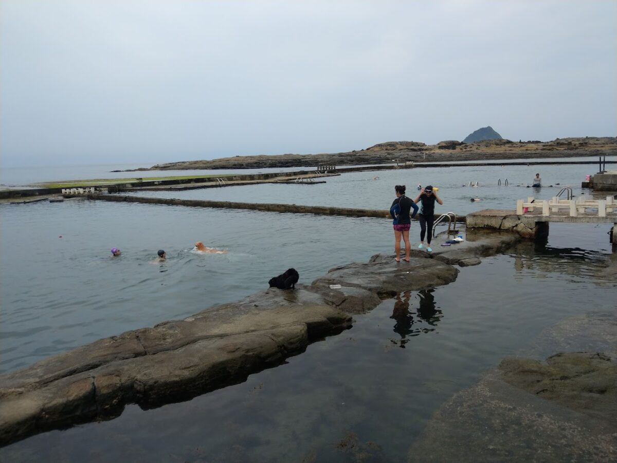和平島公園｜和平島公園 2025 全攻略：世界級地質奇觀、天然藍海水池，基隆親子一日遊必訪亮點