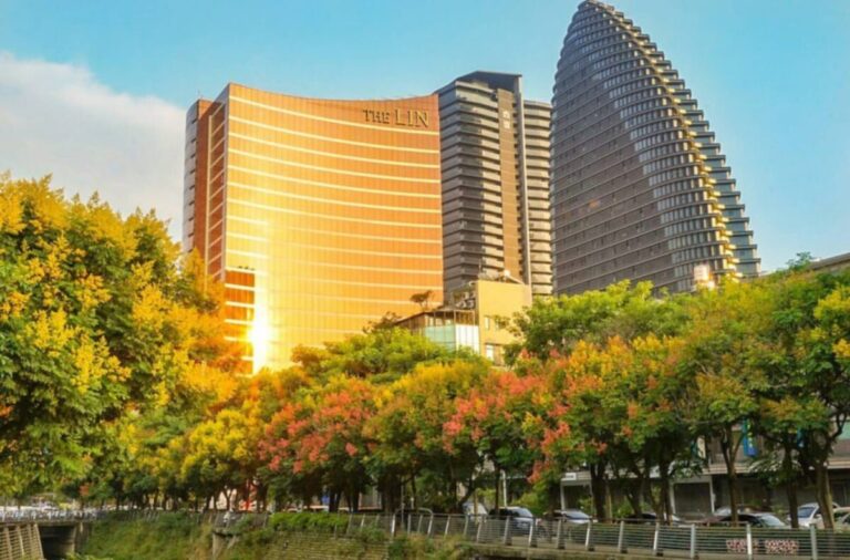 台中住宿推薦｜台中住宿推薦 2025！逢甲夜市、七期五星飯店、高 CP 值商務旅館 8 選