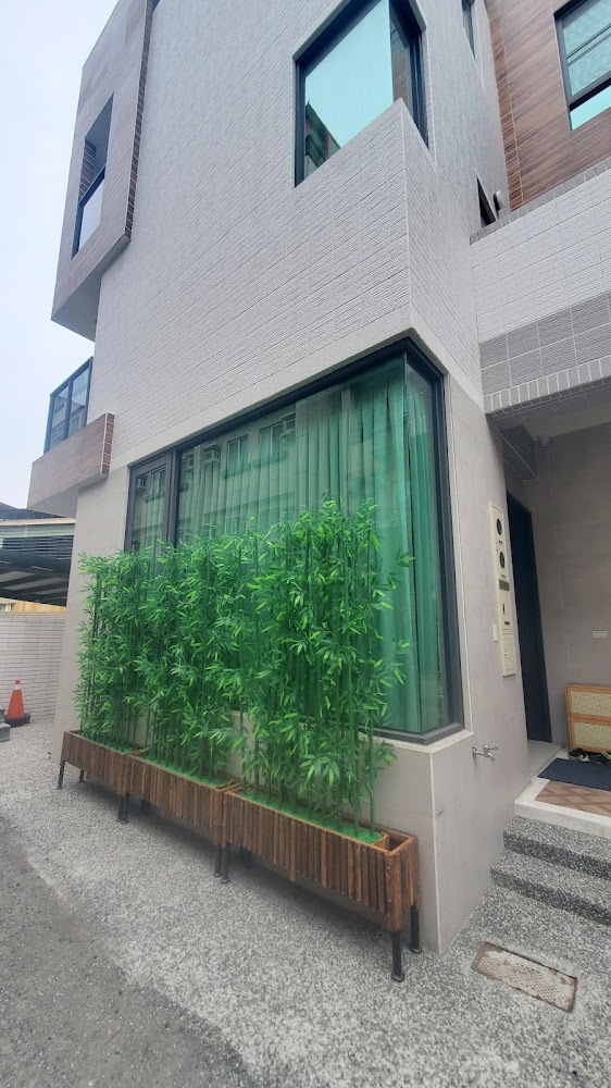 彎弄小巷民宿特色