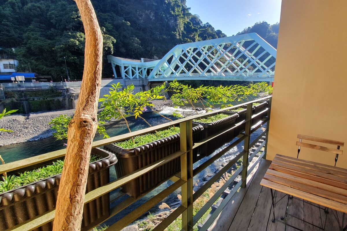 烏來水岸溫泉外觀與景觀