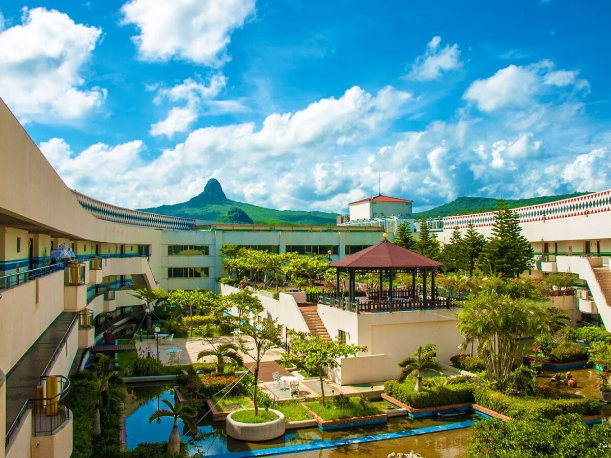 墾丁福華渡假飯店外觀與海景