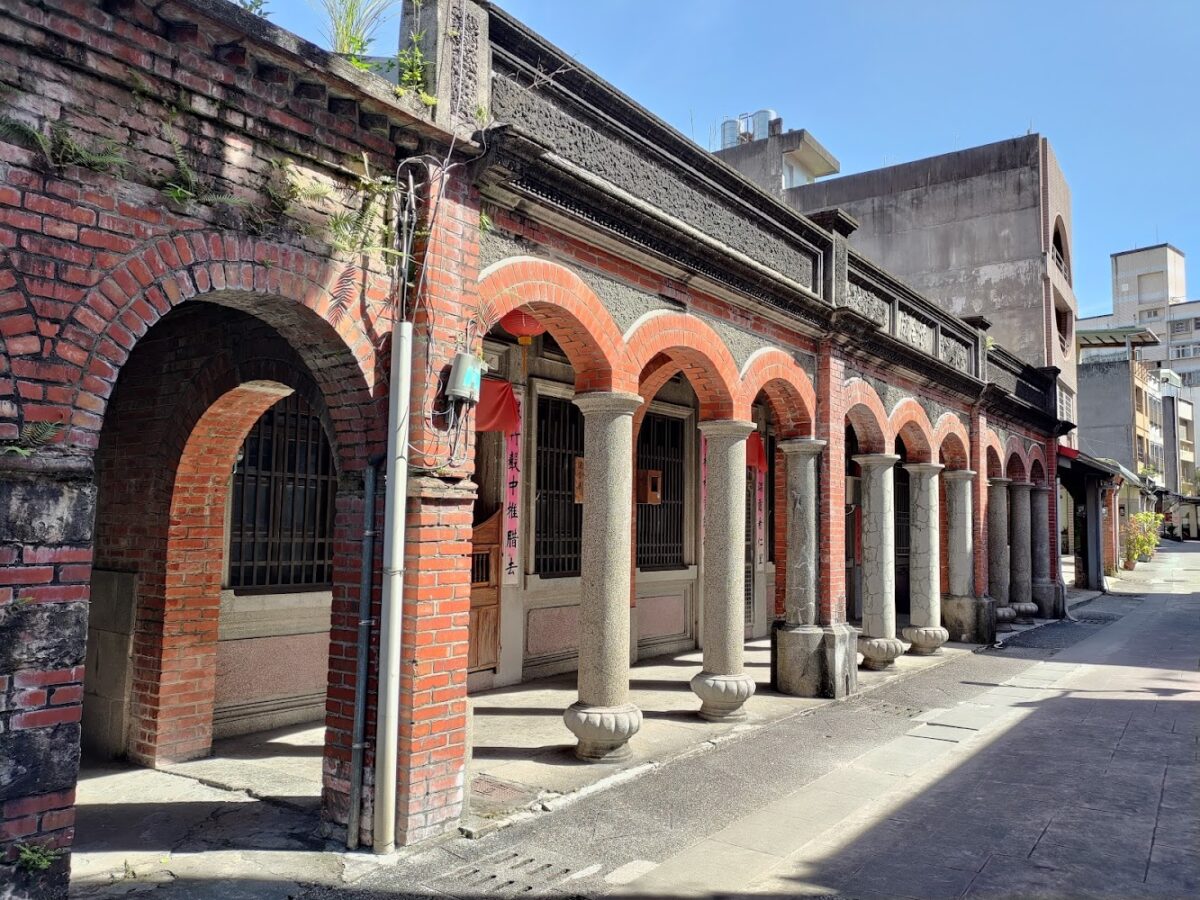 頭城老街入口景致