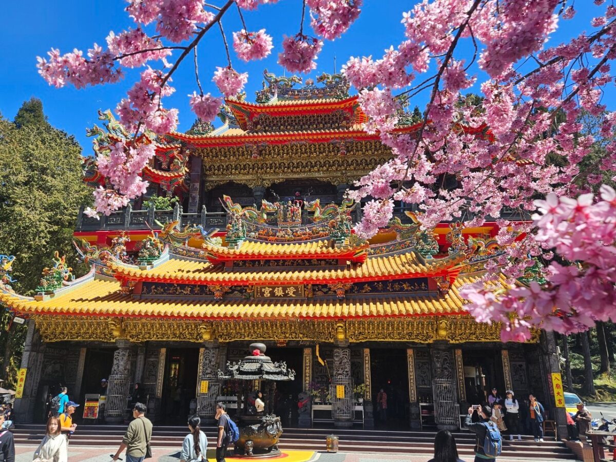 阿里山受鎮宮建築