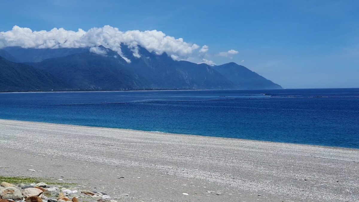 七星潭海邊涼亭與步道