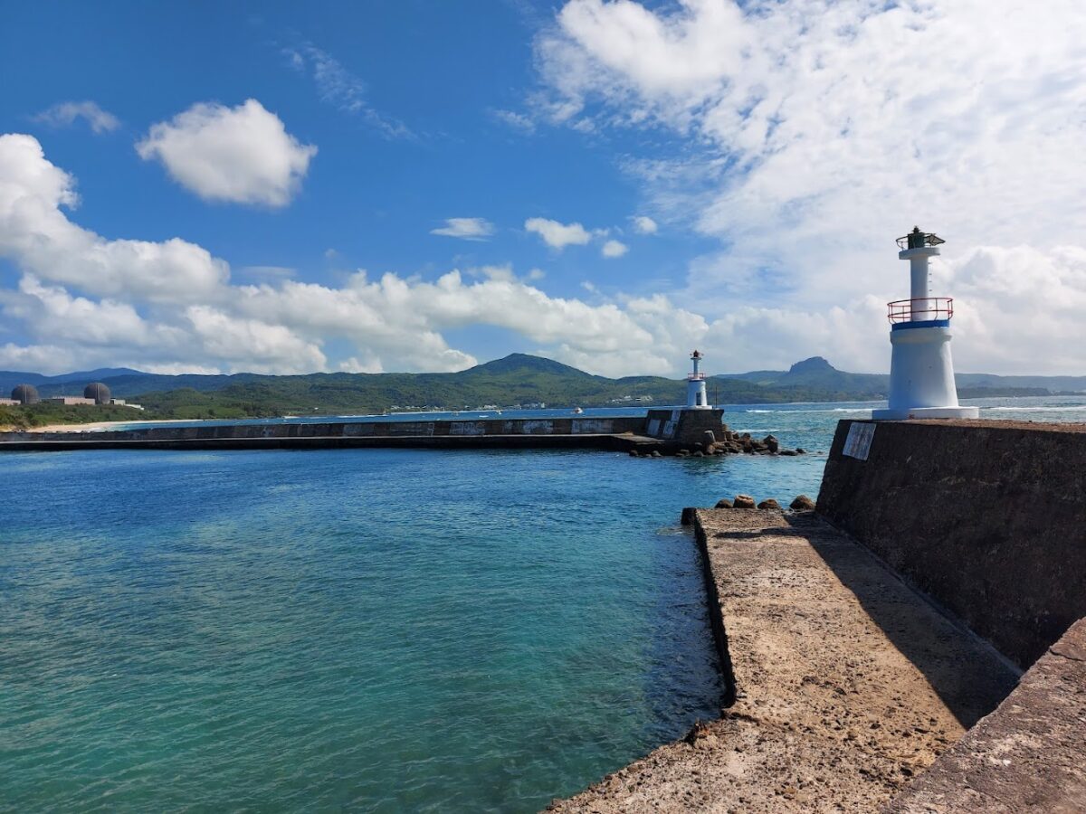 星砂灣清澈的海水與沙灘景色