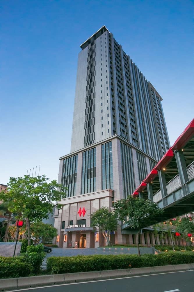 飯店大廳與公共區域設計現代大氣。