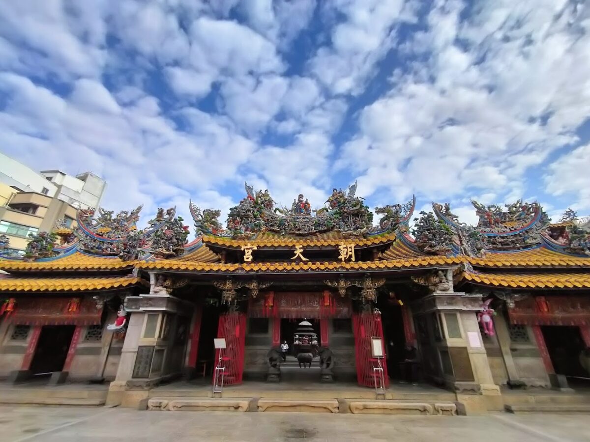 北港老街｜北港老街 2025 美食地圖：雲林百年朝天宮、必買麻油伴手禮與停車全攻略