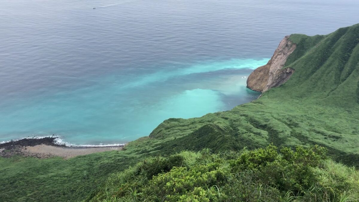 龜山島｜龜山島 2026 旅遊全攻略：探訪夢幻牛奶海、登島申請與賞鯨行程指南