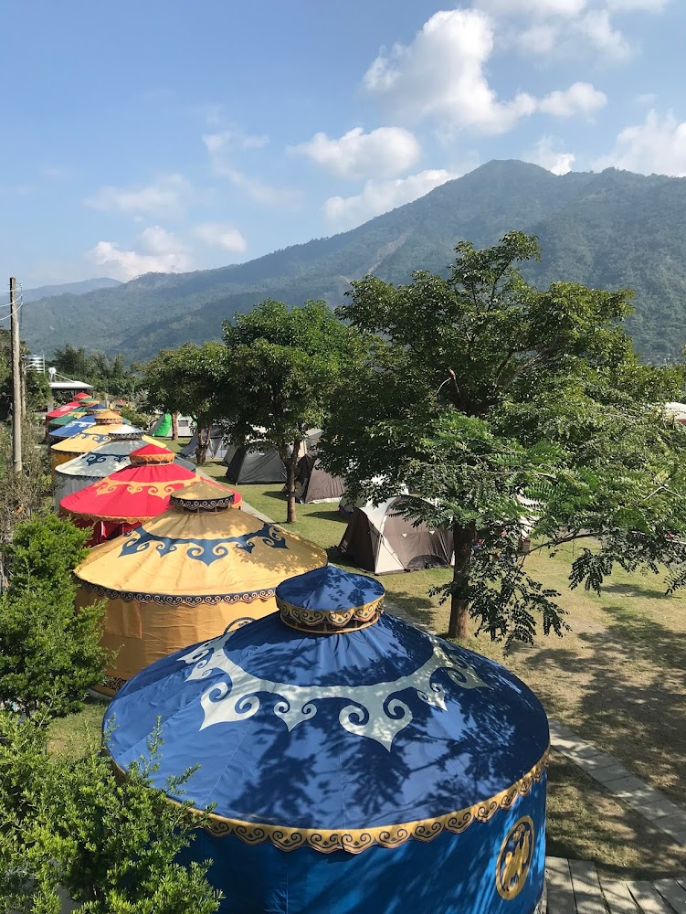六龜快樂熊露營區