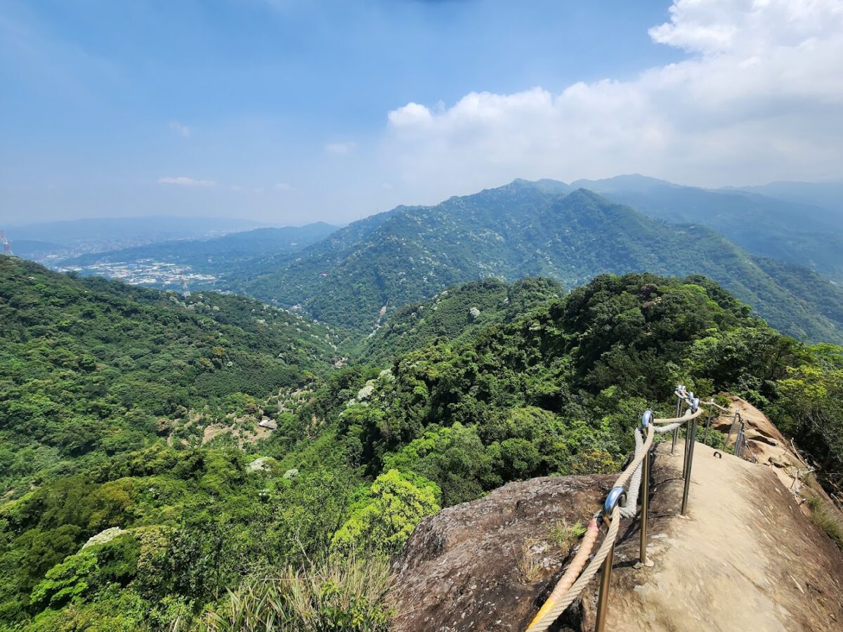 五寮尖登山步道