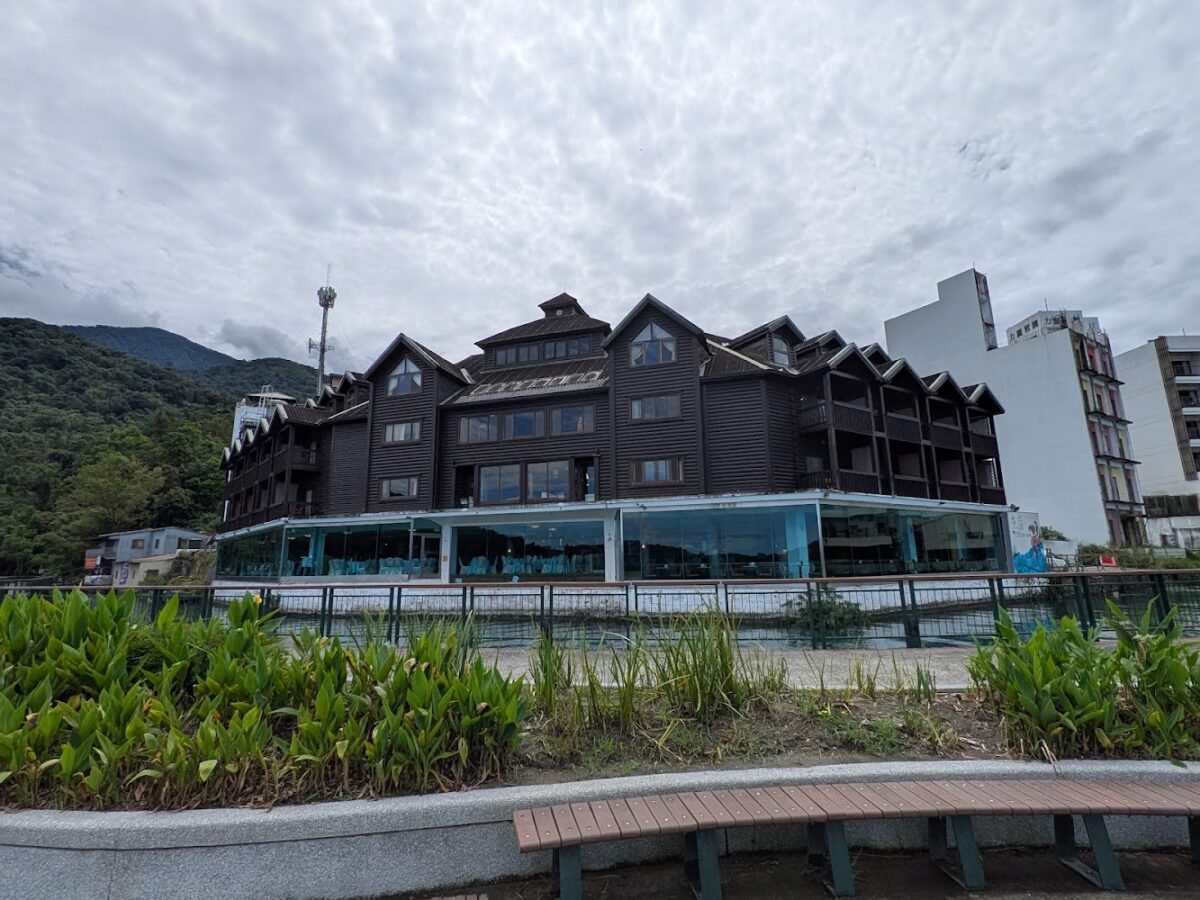 湖景渡假旅店外觀