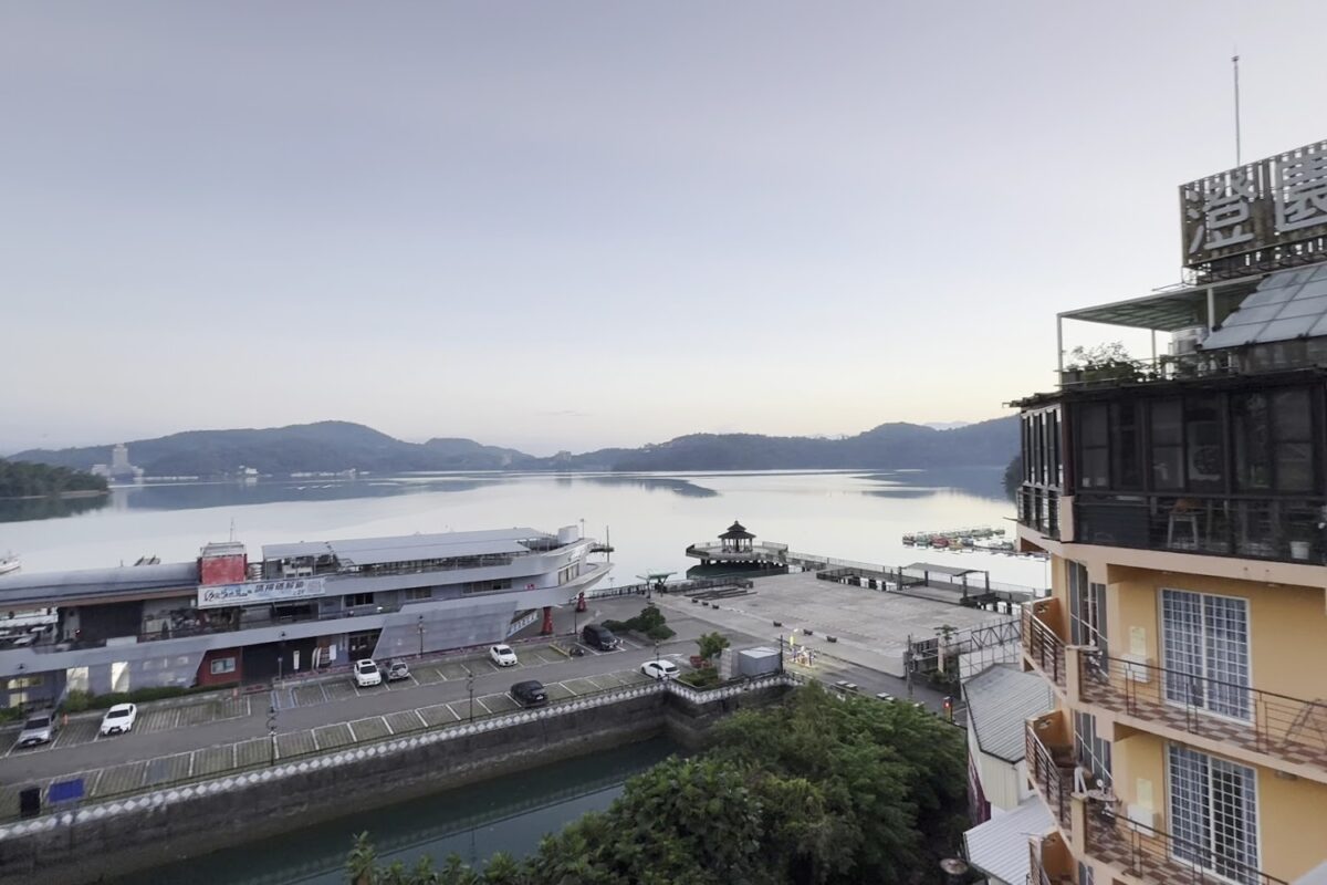 日月潭湖景渡假旅店外觀