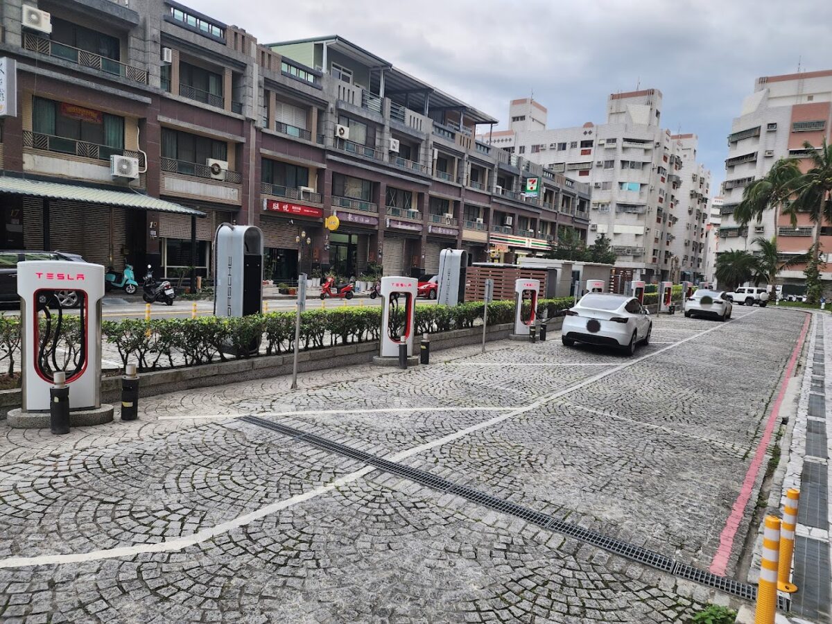 特斯拉充電樁