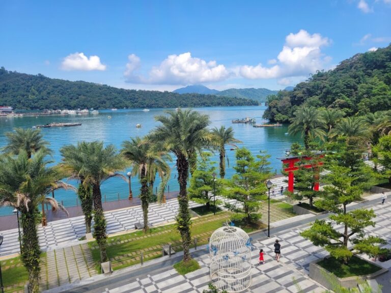 日月潭纜車｜日月潭纜車 2026 深度體驗：高空俯瞰絕美湖景與水晶車廂全攻略